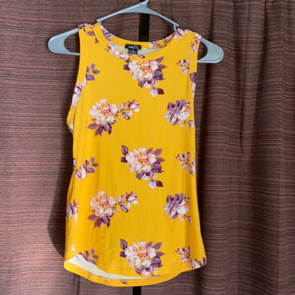 Rue 21 top
